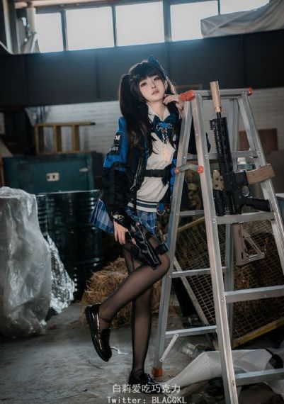 年轻的小姨妈_蓝光免费观看视频